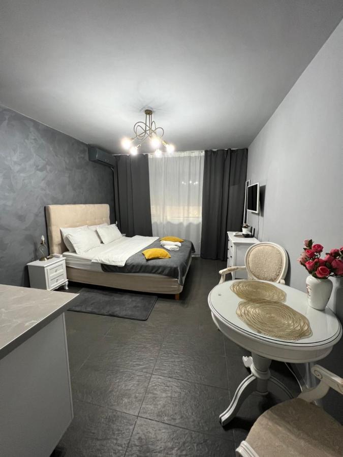 Appartement Kenzia Prive à Bucarest Extérieur photo