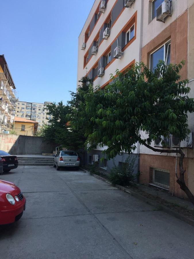 Appartement Kenzia Prive à Bucarest Extérieur photo